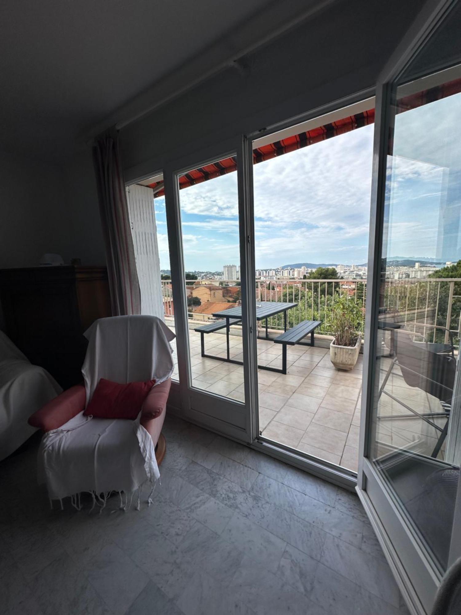 T4 Avec Terrasse Et Garage Prive Apartment Toulon Exterior foto