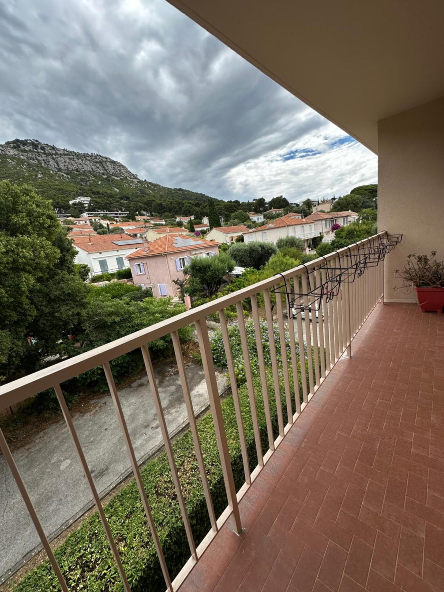 T4 Avec Terrasse Et Garage Prive Apartment Toulon Exterior foto